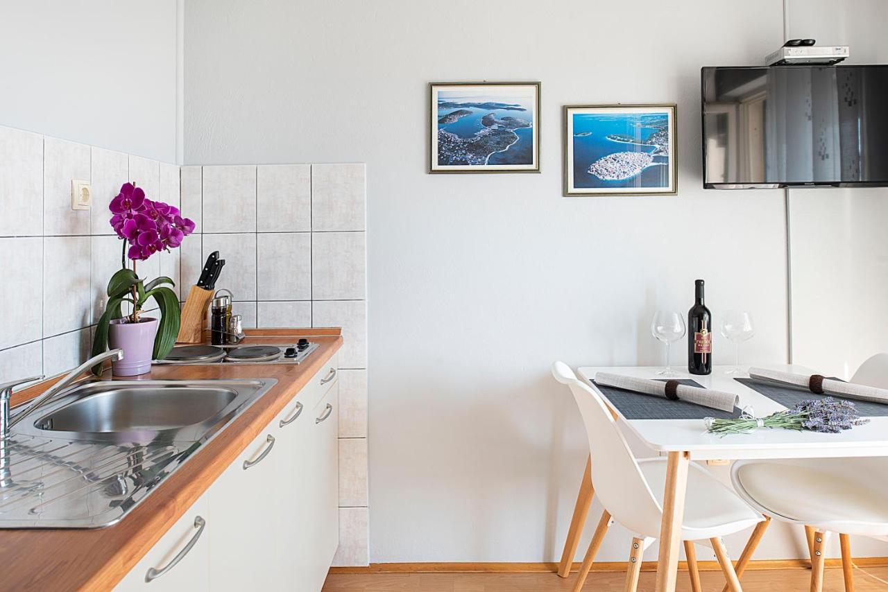 Jimy Apartments Σίμπενικ Εξωτερικό φωτογραφία